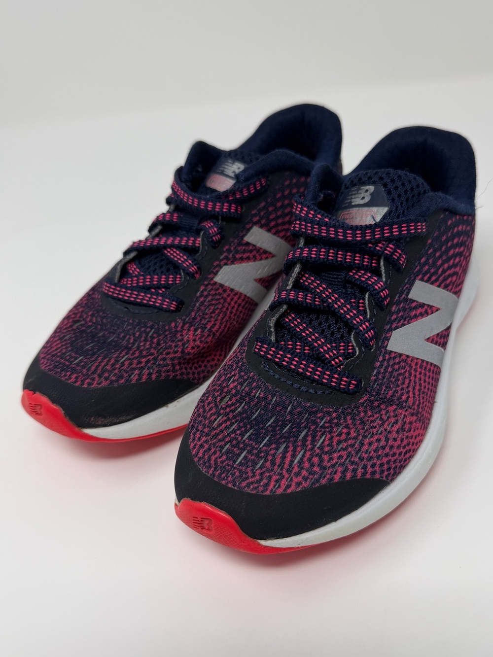 New Balance Kids Navy and Pink Athletic Sneakers Sz.11